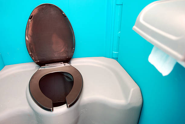 Portable Toilet Options We Offer in Elkhart, TX